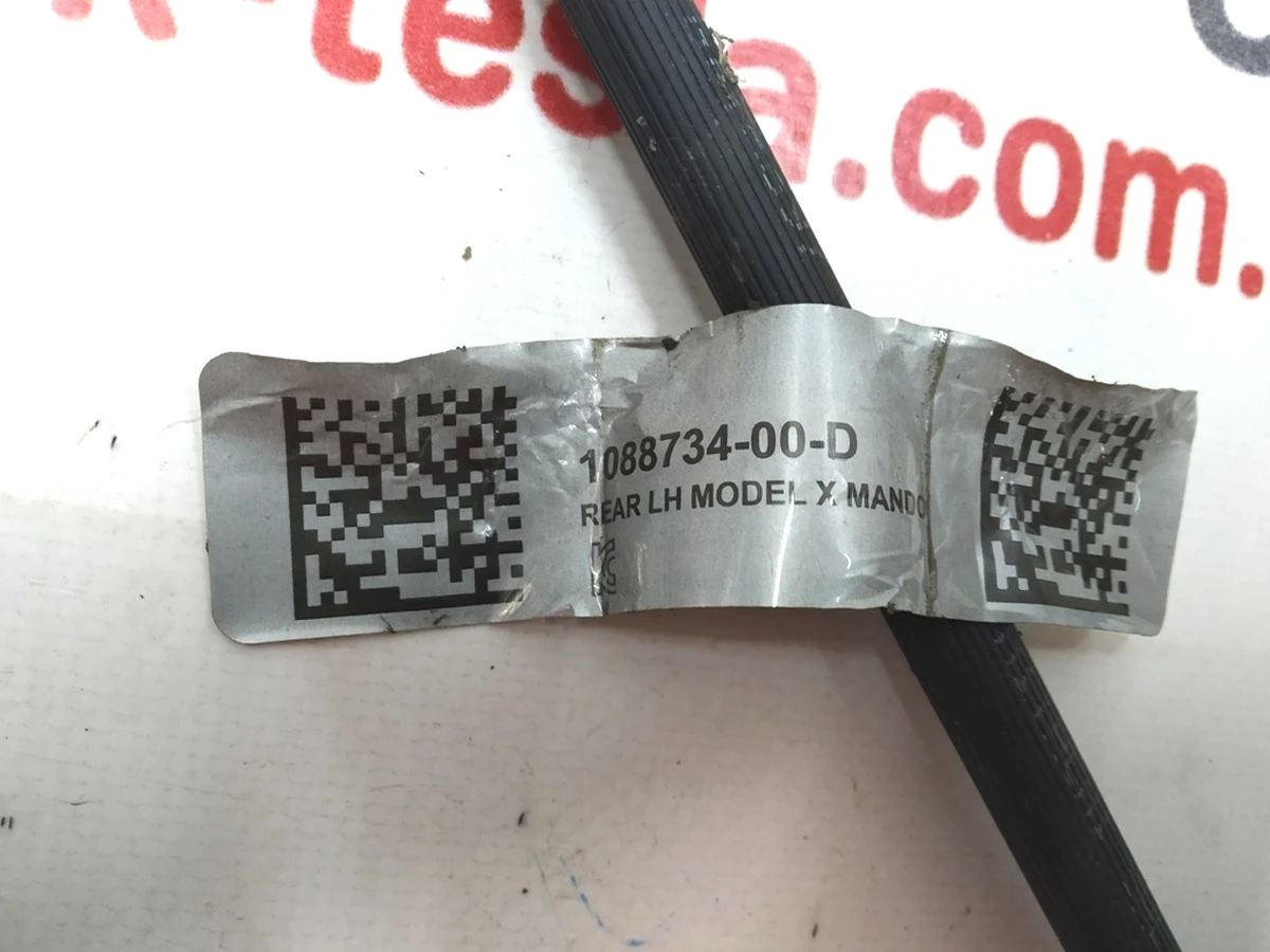 7 Шланг тормозной задний левый MANDO Tesla model X 1088734-00-D