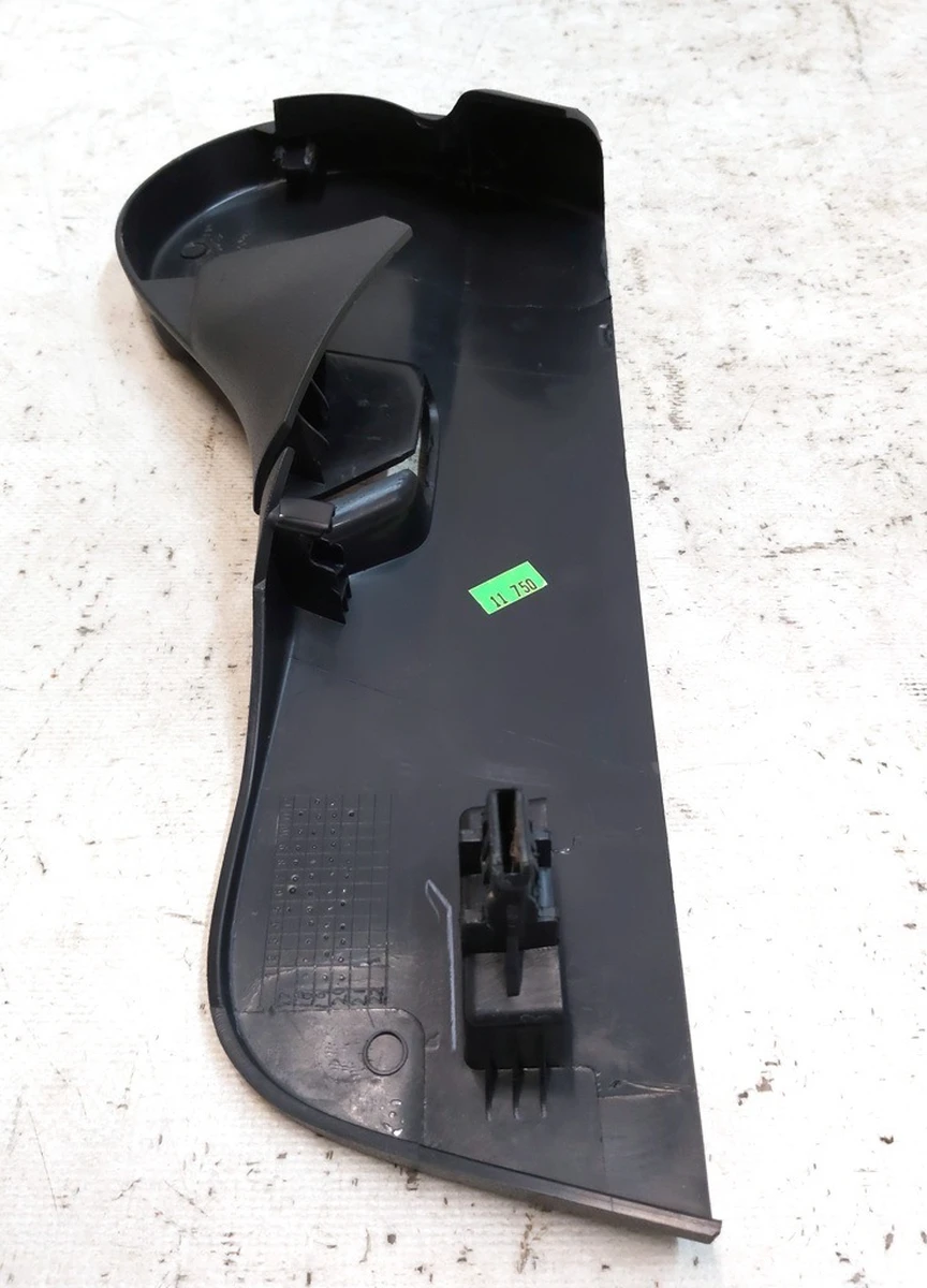 6 Накладка декоративна сидіння водія нижня права Tesla model 3, model Y 1088965-00-C