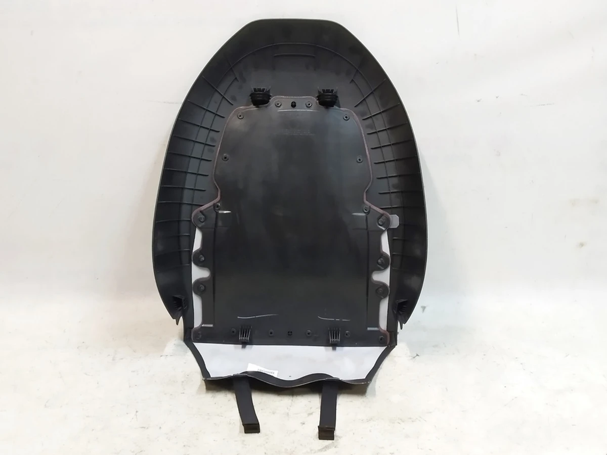 1 Чехол-накладка задняя спинки сиденья 1-го ряда Б/У Tesla Model 3, Model Y 1088966-00-D