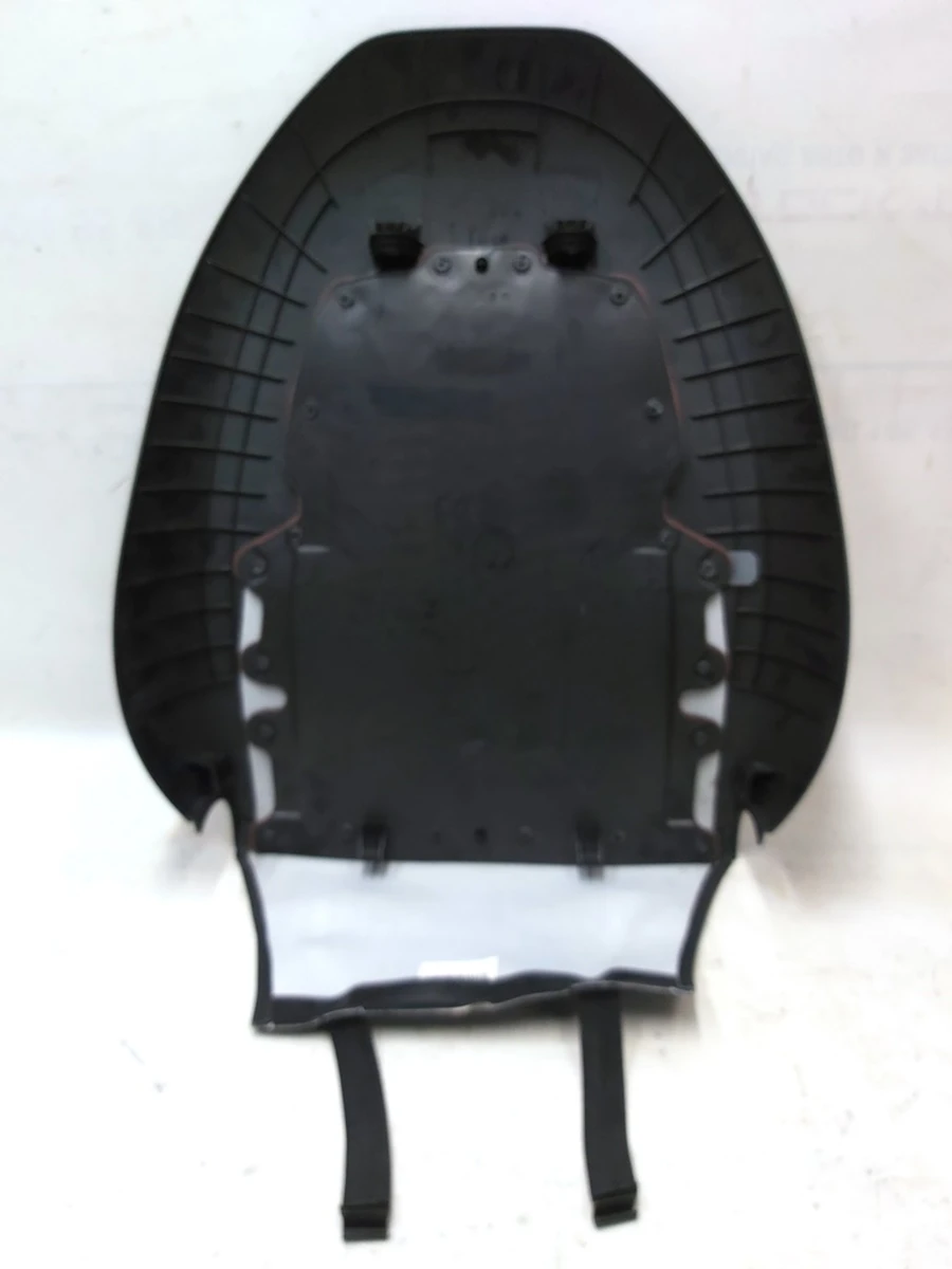 1 Чохол-накладка задня спинки сидіння 1-го ряду з пошкодженням Tesla model 3, model Y 1088966-00-B