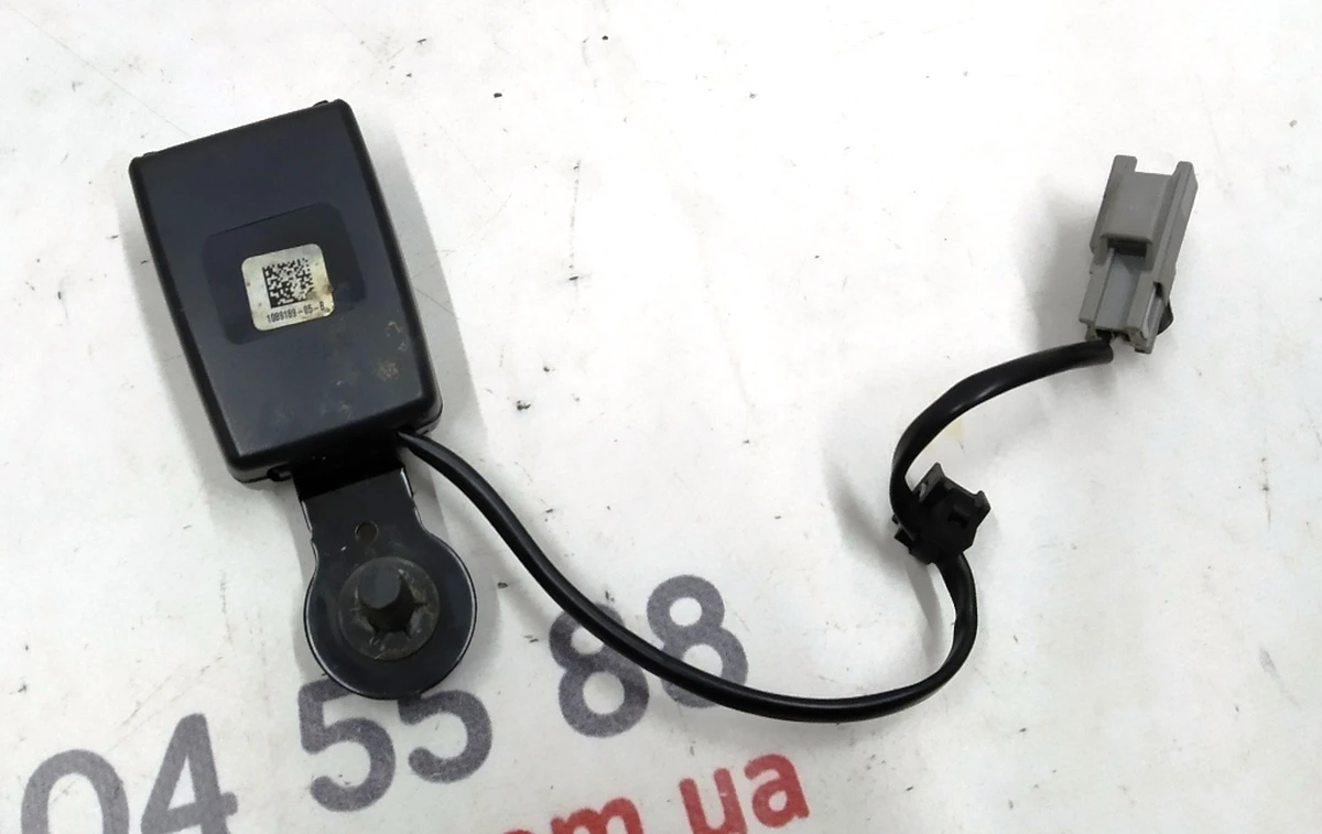 4 BUCKLE ASY,2R FF,RH/CTR,BLK,REGION-NA Tesla model X 1089738-05-B