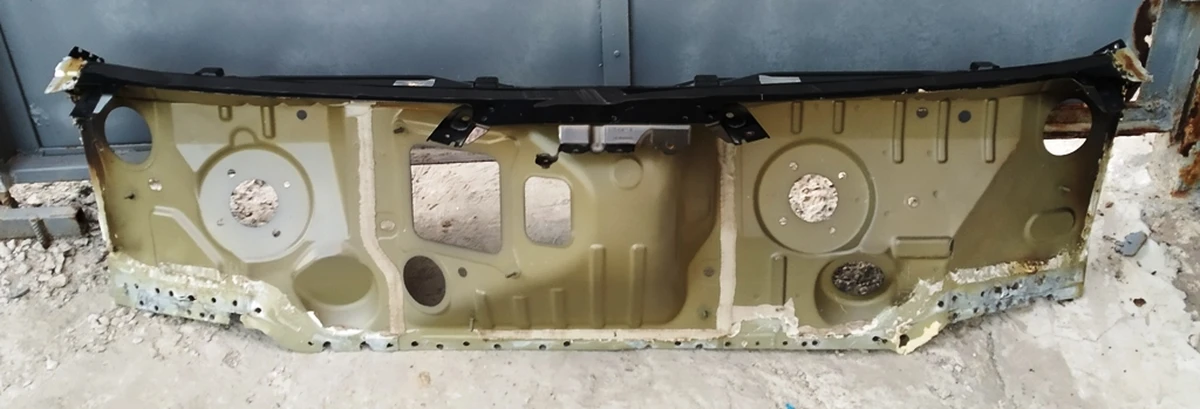 42 Body panel, windshield, lower assembly, upper body panels of the engine shield Tesla model 3 1089305-S0-B