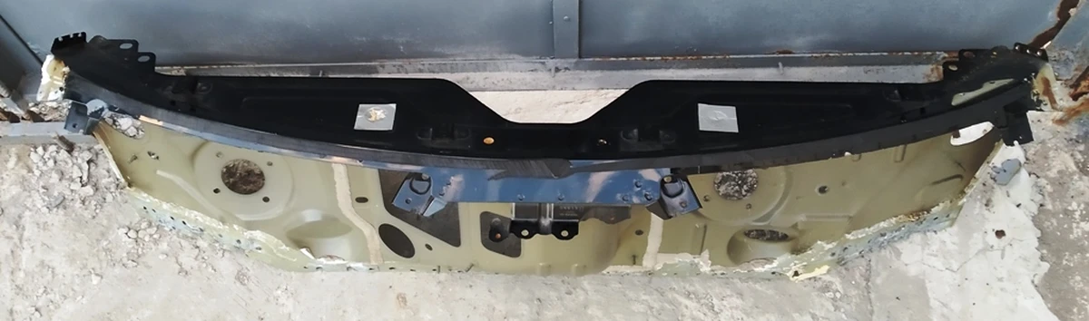 42 Body panel, windshield, lower assembly, upper body panels of the engine shield Tesla model 3 1089305-S0-B