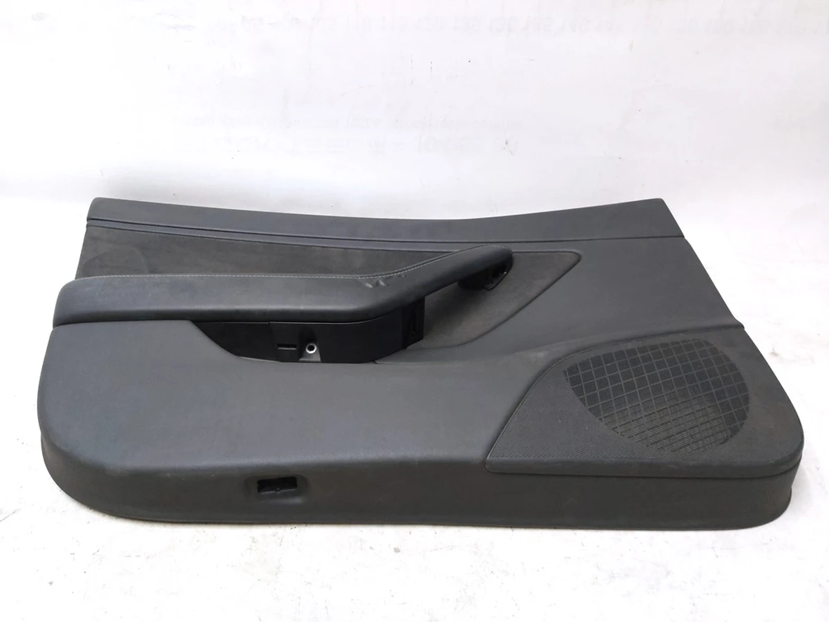 1 Карта двери передней левой PREM BLACK c блоком стеклоподъёмника (глянец) с повреждением Tesla model 3 1090409-91-L