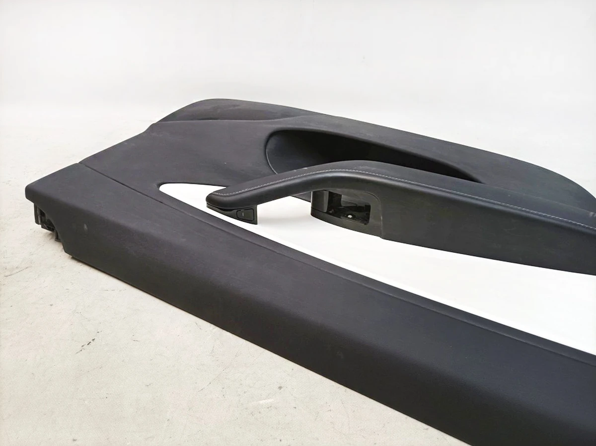 1 Карта двери передней левой PREM WHITE без блока стеклоподъемника и динамика Tesla model 3 1090409-02-J