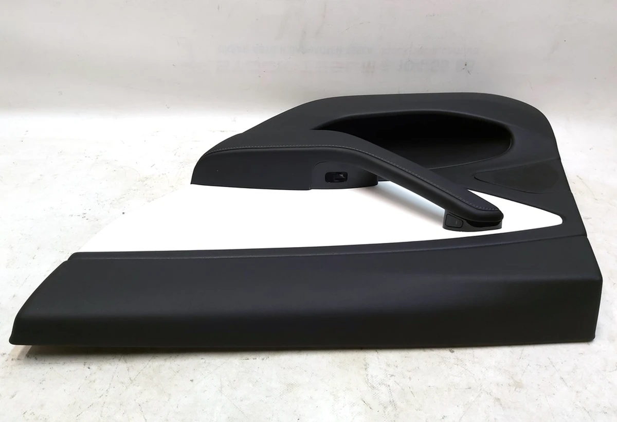 11 Карта дверей задньої правої PREM WHITE без блоку склопідйомника з пошкодженням Tesla model 3 1090415-02-M