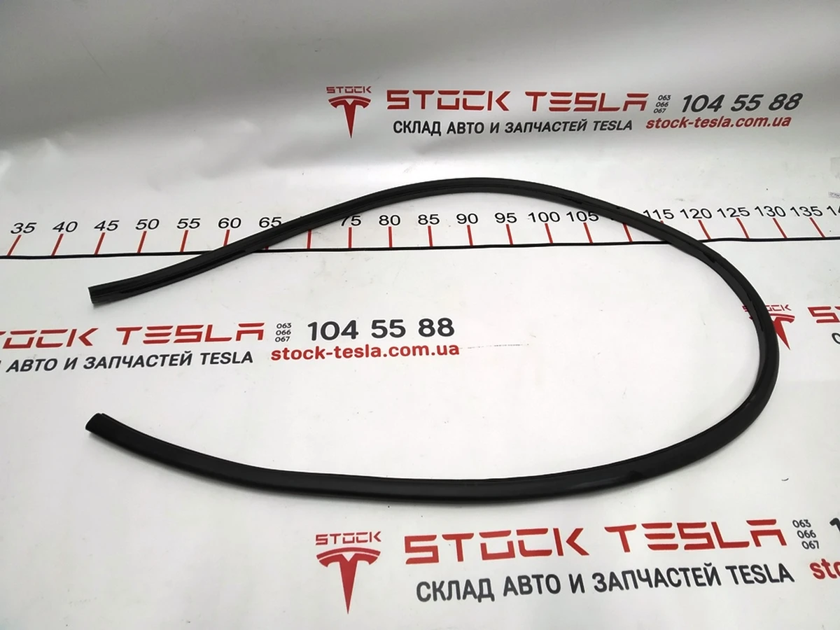 3 SEAL, REAR, DOOR,SECONDARY, LH Tesla Model 3, Model 3 Jan 2024 1090509-00-D