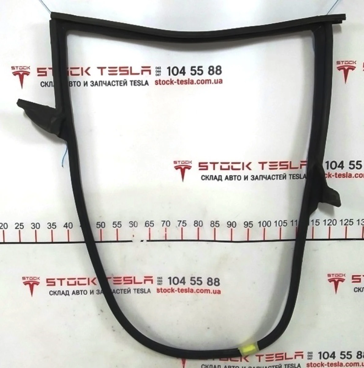2 Seal the doorway rear right Tesla model 3 1090510-00-K