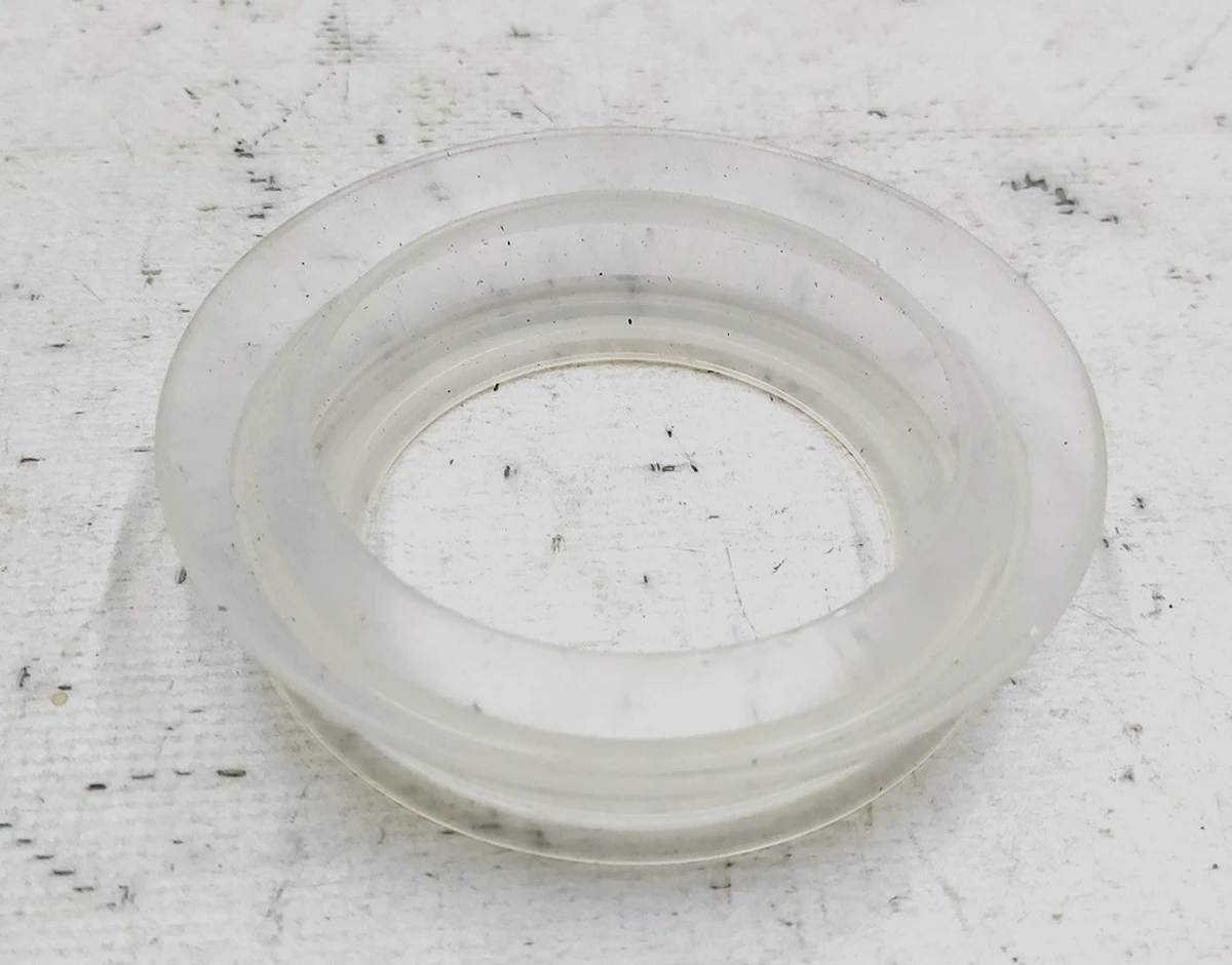 Ізолятор силіконовий основної батареї Tesla model 3 1090905-00-C