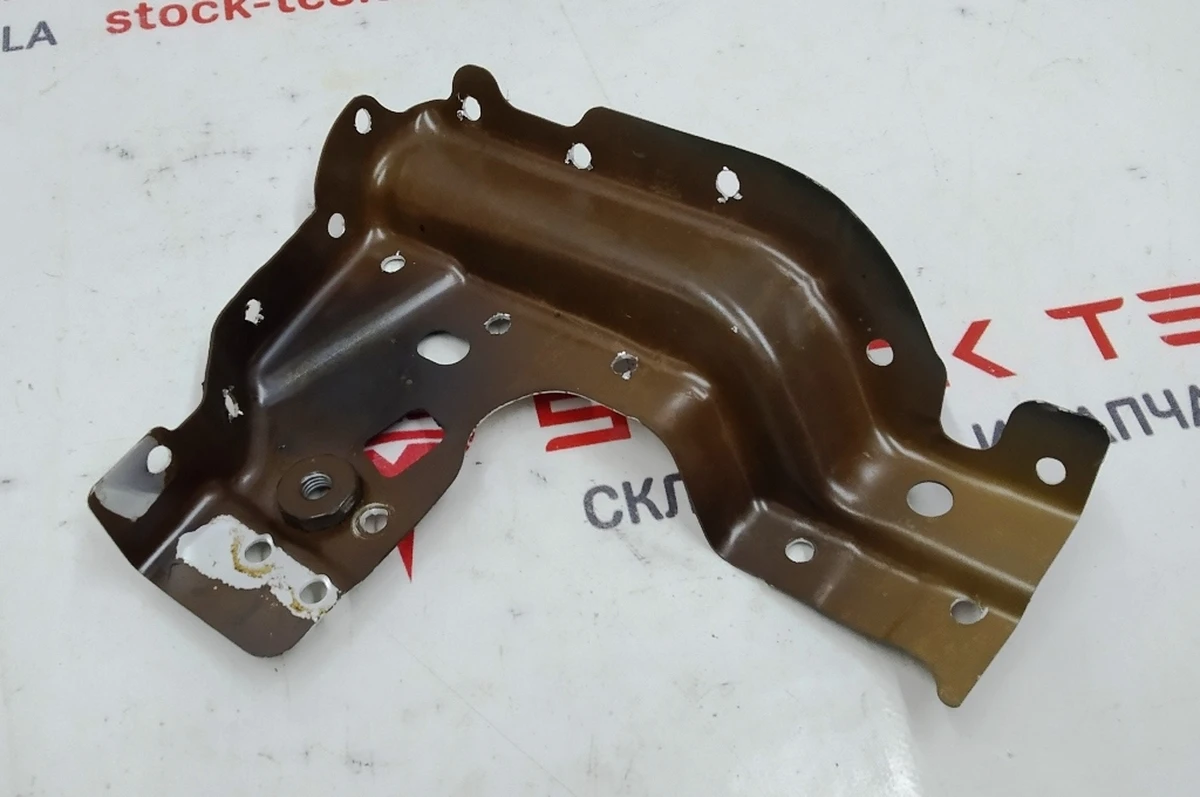 ASY, PARCEL SHELF RETRACTOR REINF RH - SVC Tesla model 3 1095654-S0-D