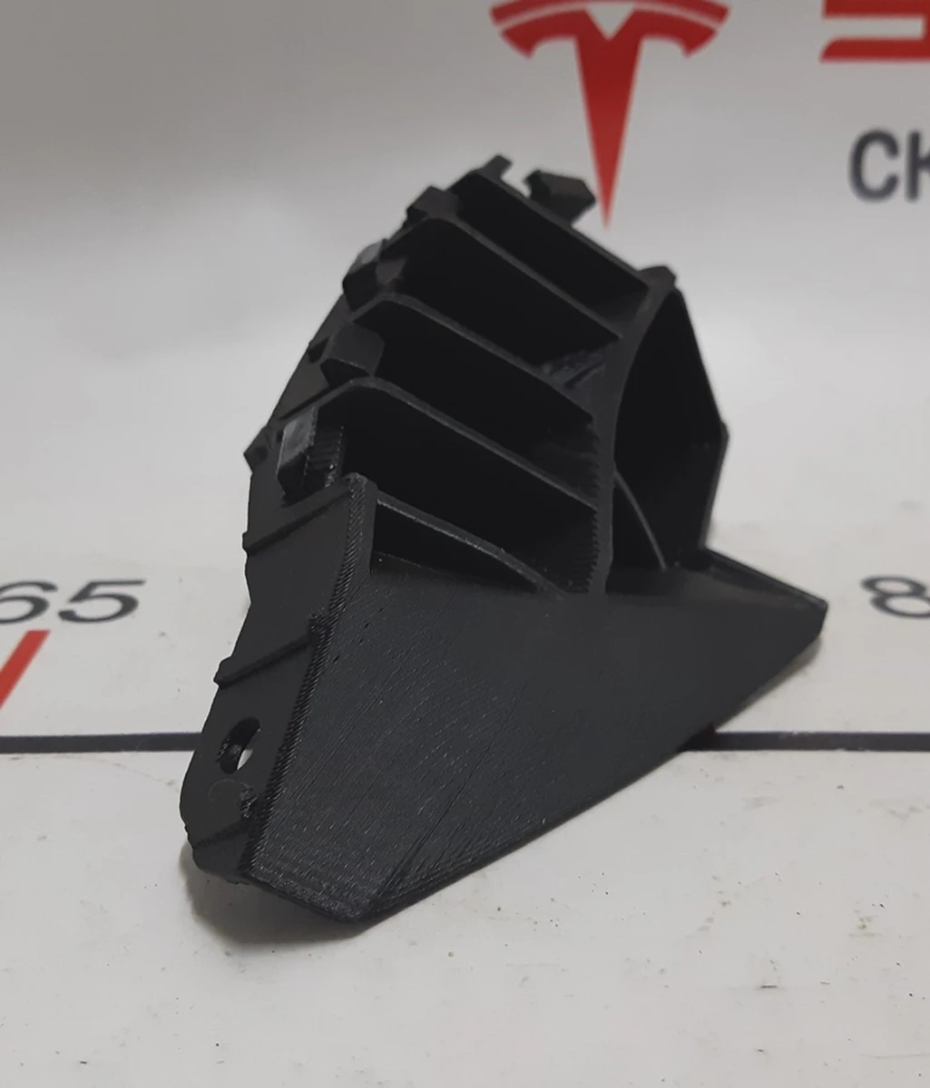 3 Направляющая крыла переднего правого (ракушка) 3D Tesla model S, model S REST 1095496-00-A