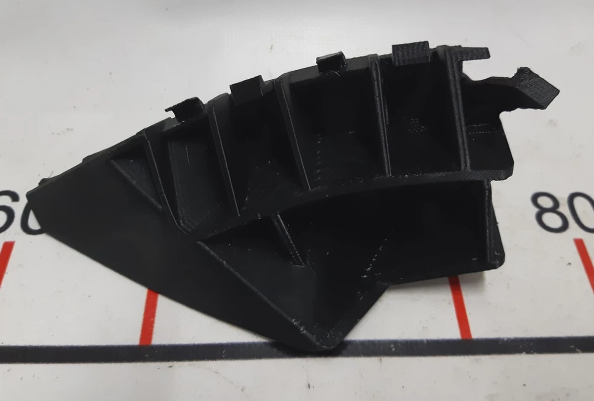 3 Направляющая крыла переднего правого (ракушка) 3D Tesla model S, model S REST 1095496-00-A