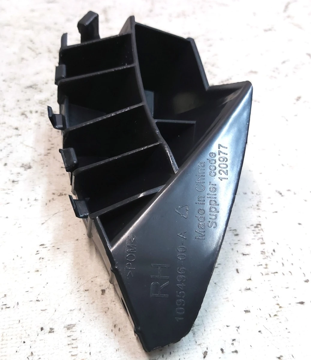 3 Напрямна крила переднього правого (черепашка) Tesla model S, model S REST 1095496-00-A