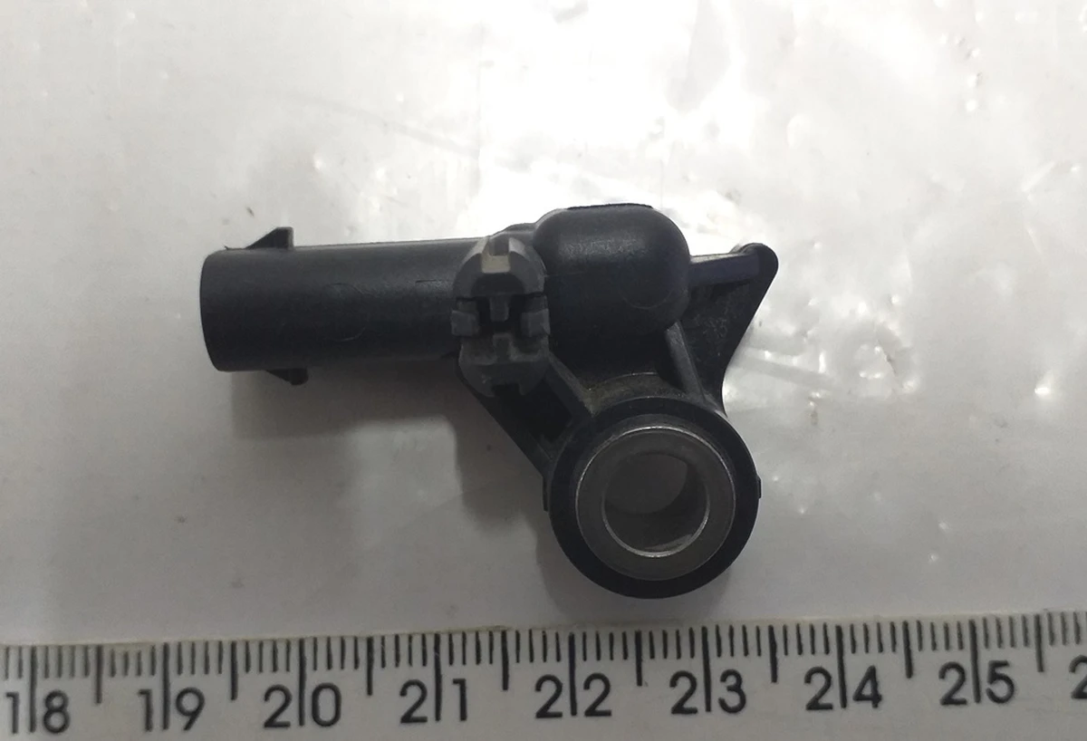 2 Датчик удару фронтальний Tesla model 3 1095699-00-A 2 Датчик удару фронтальний Tesla model 3 1095699-00-A