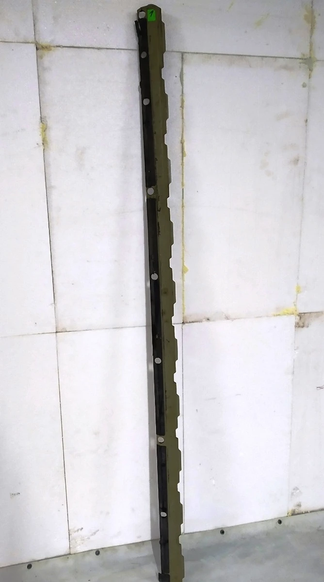 8 Накладка металлическая боковая левая правая батареи основной Tesla model S, model S REST, model X 1096346-01-A