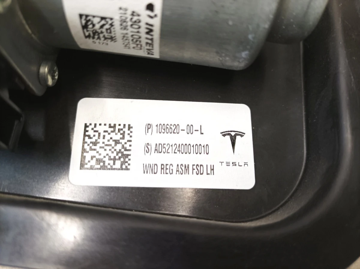 2 WINDOW REGULATOR - FRONT - LEFT HAND Tesla model 3 1096620-00-L