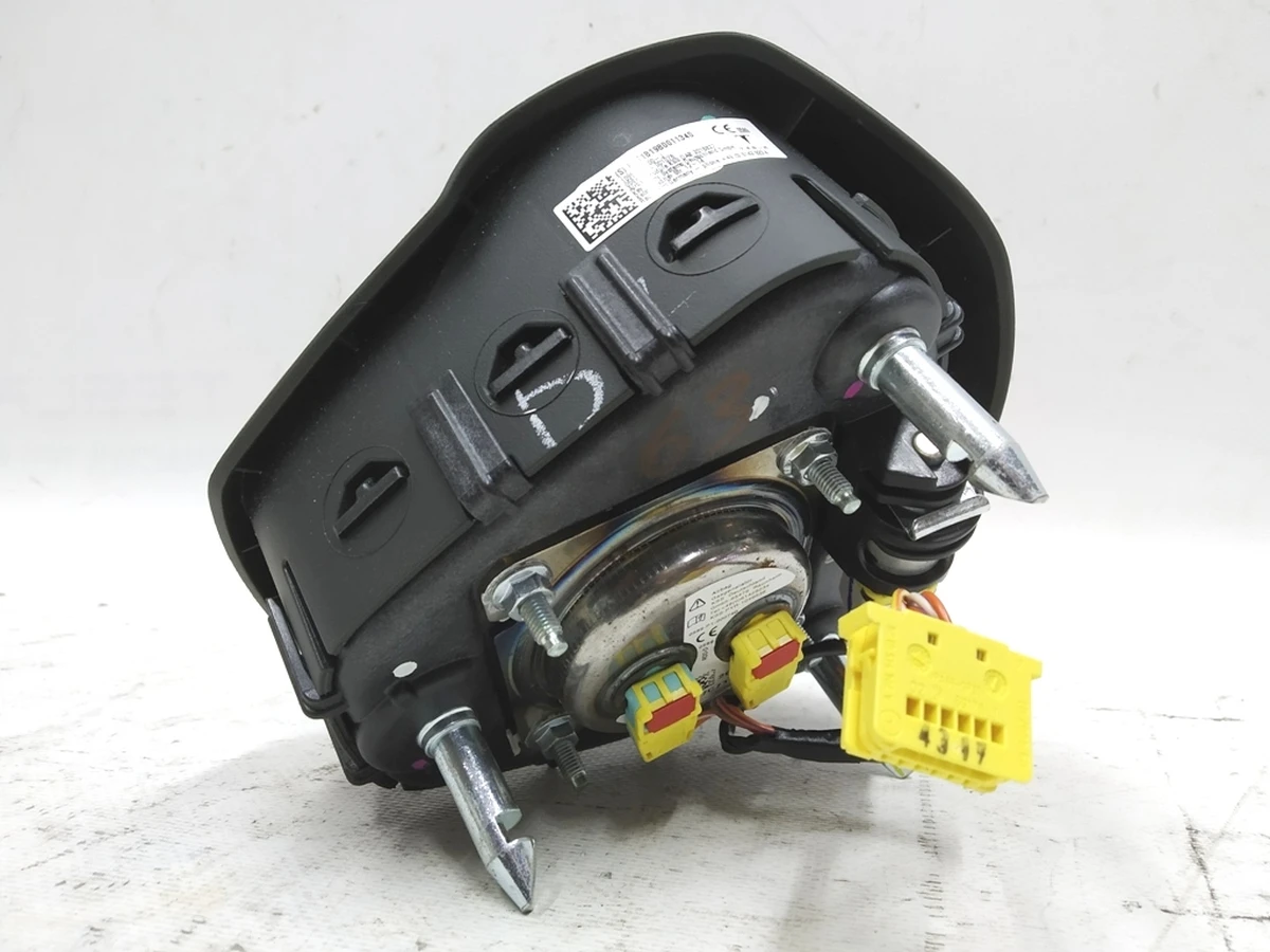 1 Подушка безопасности водителя в сборе Tesla model 3 1508347-00-C