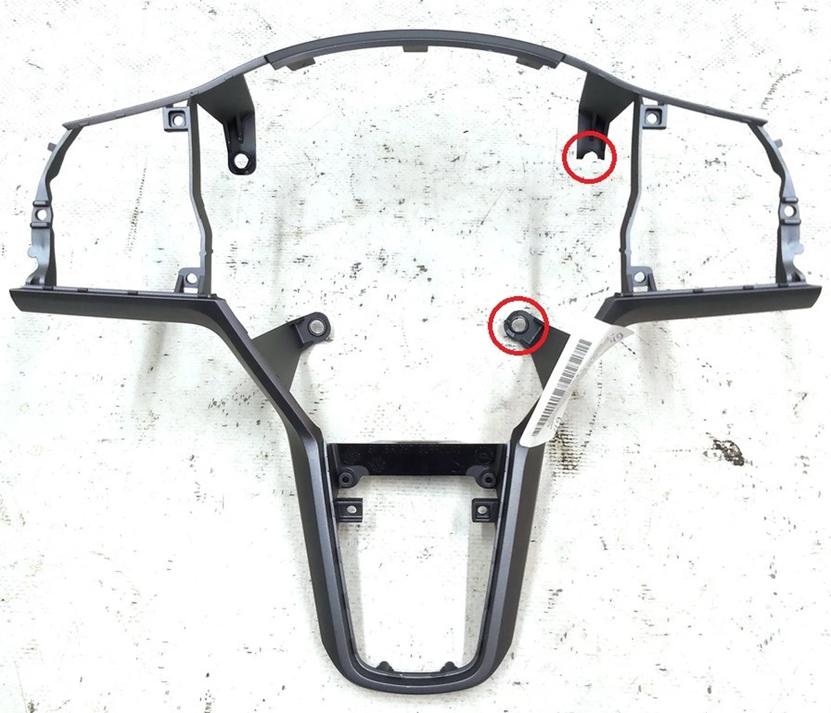 Decorative housing driver airbag on steering wheel with damage Tesla model 3 1096973-00-E