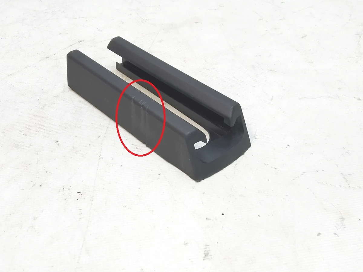 9 1st row track cover Tesla Model S REST, Model X, Model 3 1097490-00-C