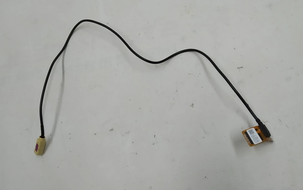 1 Антена WI-FI дзеркала зовнішнього лівого PREMIUM Tesla Model 3 1110777-96-G