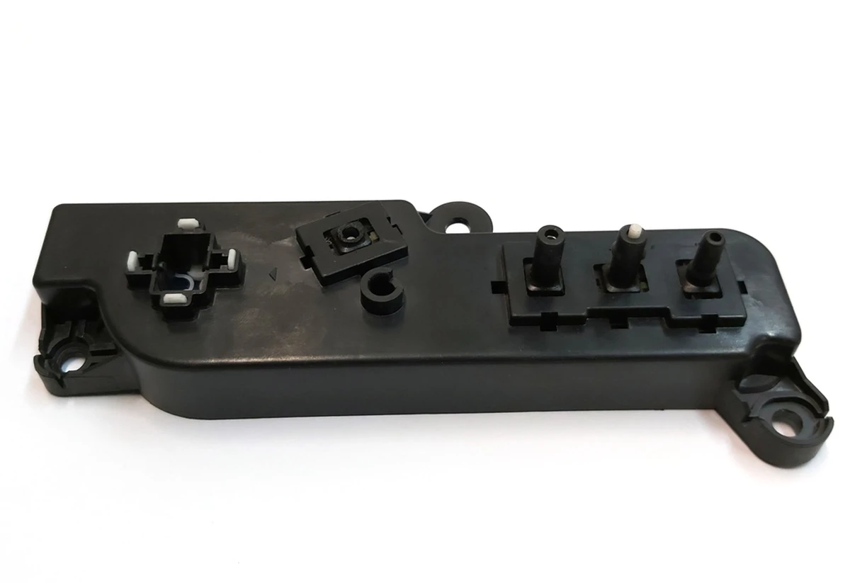 5 M3 SEAT 1R RHD DRIVER SW 8WY LBR with damage to Tesla Model 3 1098530-00-F