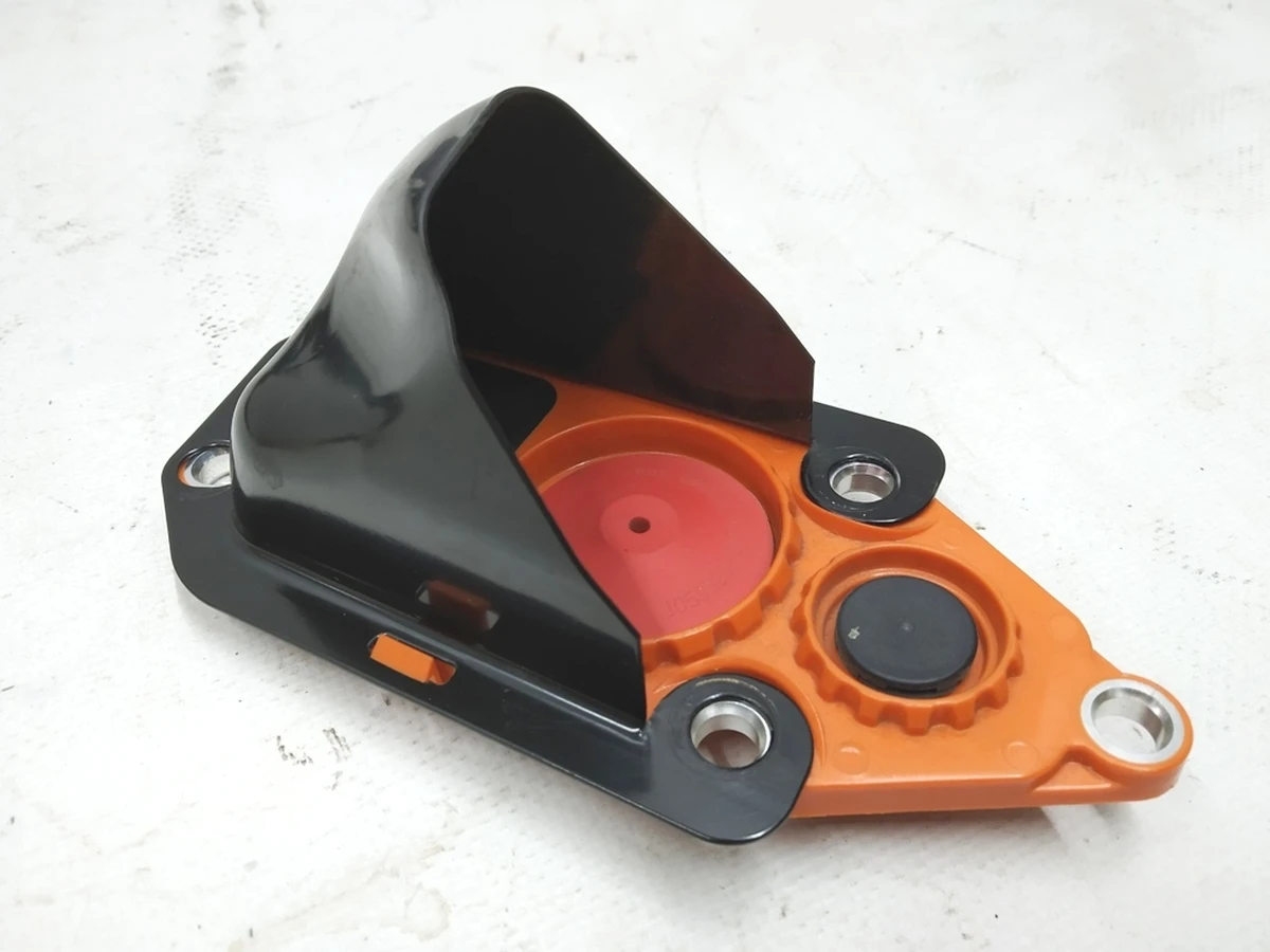 3 Клапан вентиляції основної батареї C2 C3 Tesla model 3 model Y 1098630-00-G