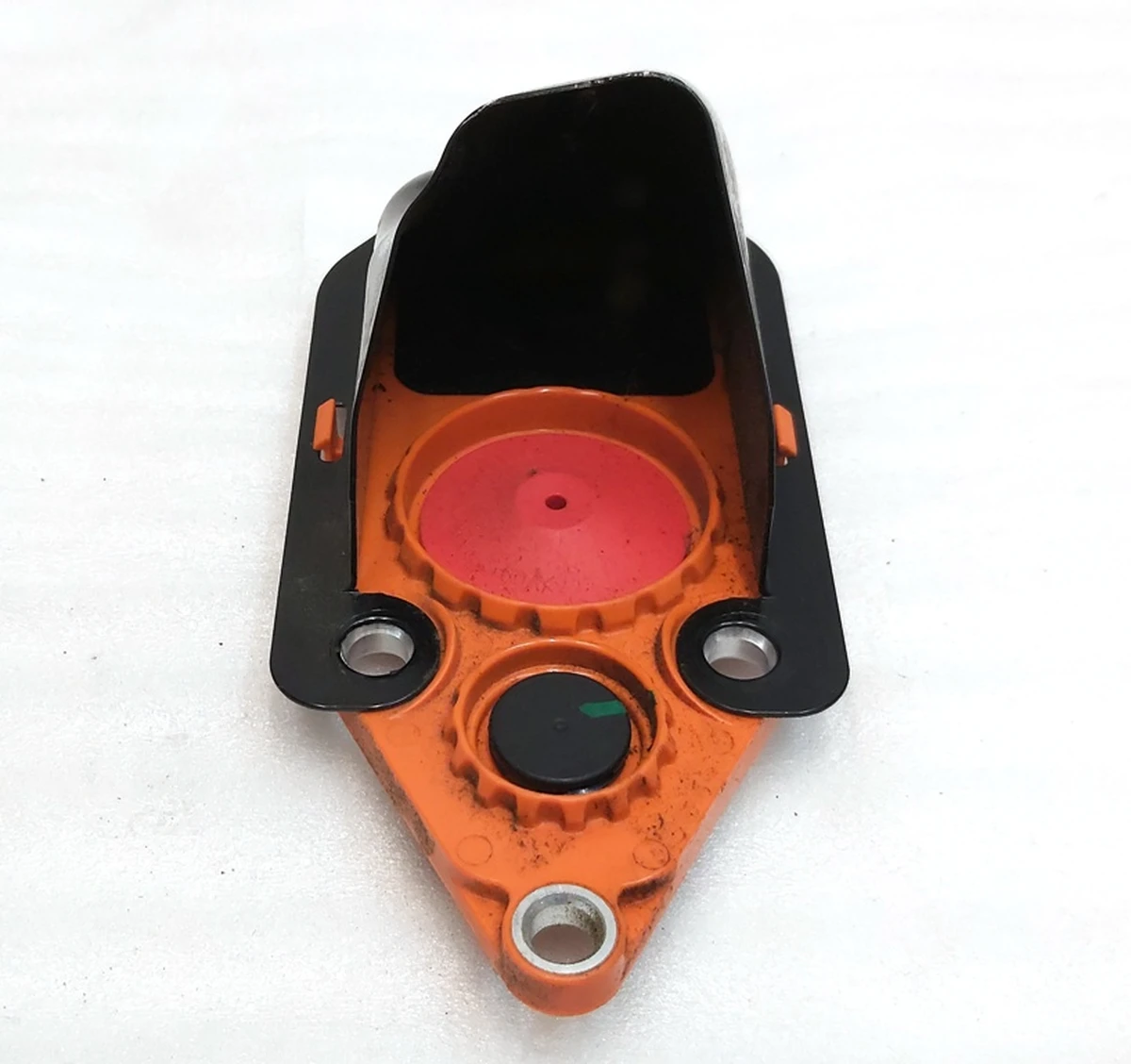 3 Клапан вентиляції основної батареї C2 C3 Tesla model 3, model Y 1561155-00-I