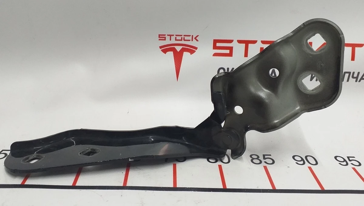 6 Петля крепления капота левая PBSB Tesla model 3 1098792-00-D