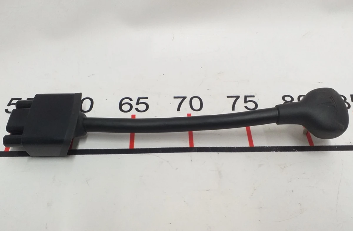 4 5-15 Gen II Smart Adapter Tesla Model S, Model S REST, Model X, Model 3, Model Y 1099345-10-C