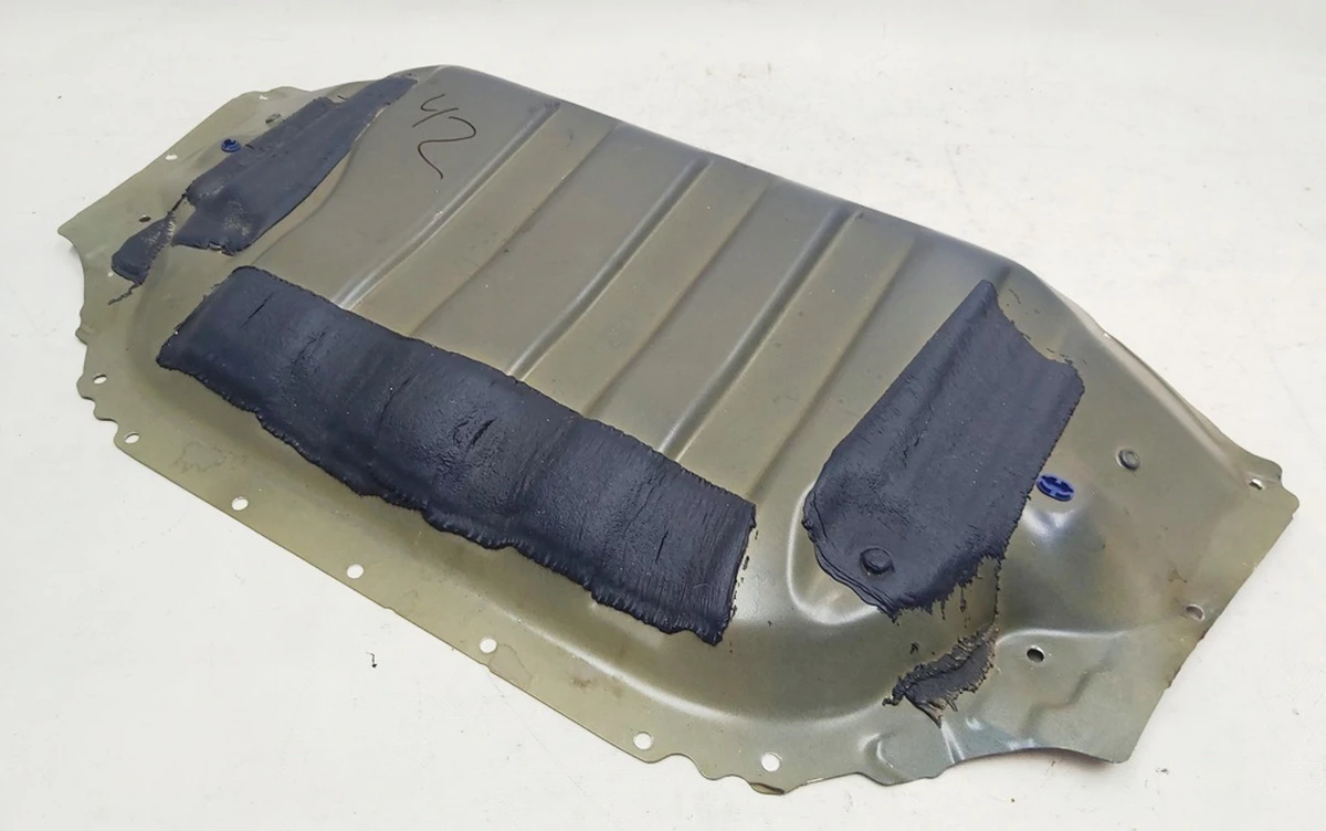 5 Кузовна панель над заднім двигуном Tesla model 3 1099613-S0-A