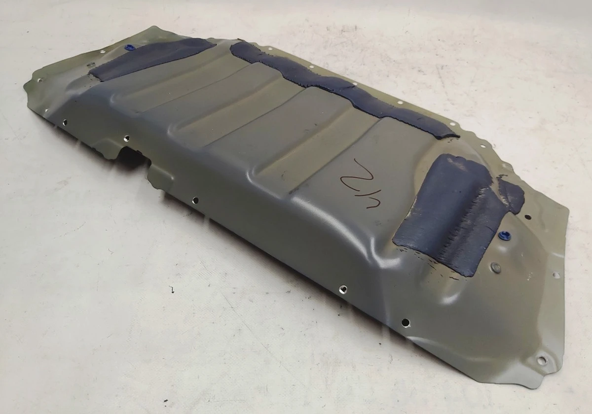 5 Кузовна панель над заднім двигуном Tesla model 3 1099613-S0-A