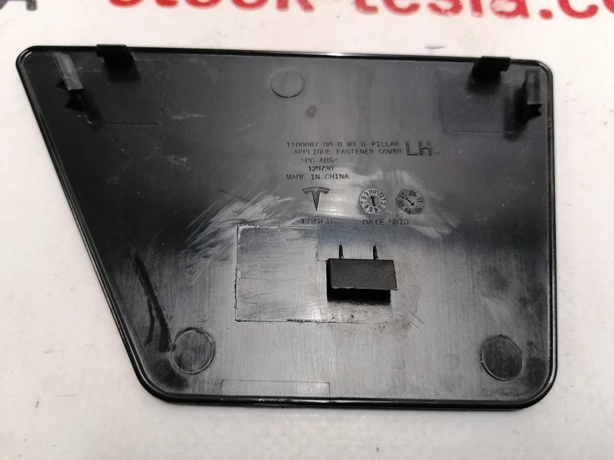Накладка стойки B наружная левая нижний пластик Tesla model 3 1100087-00-D