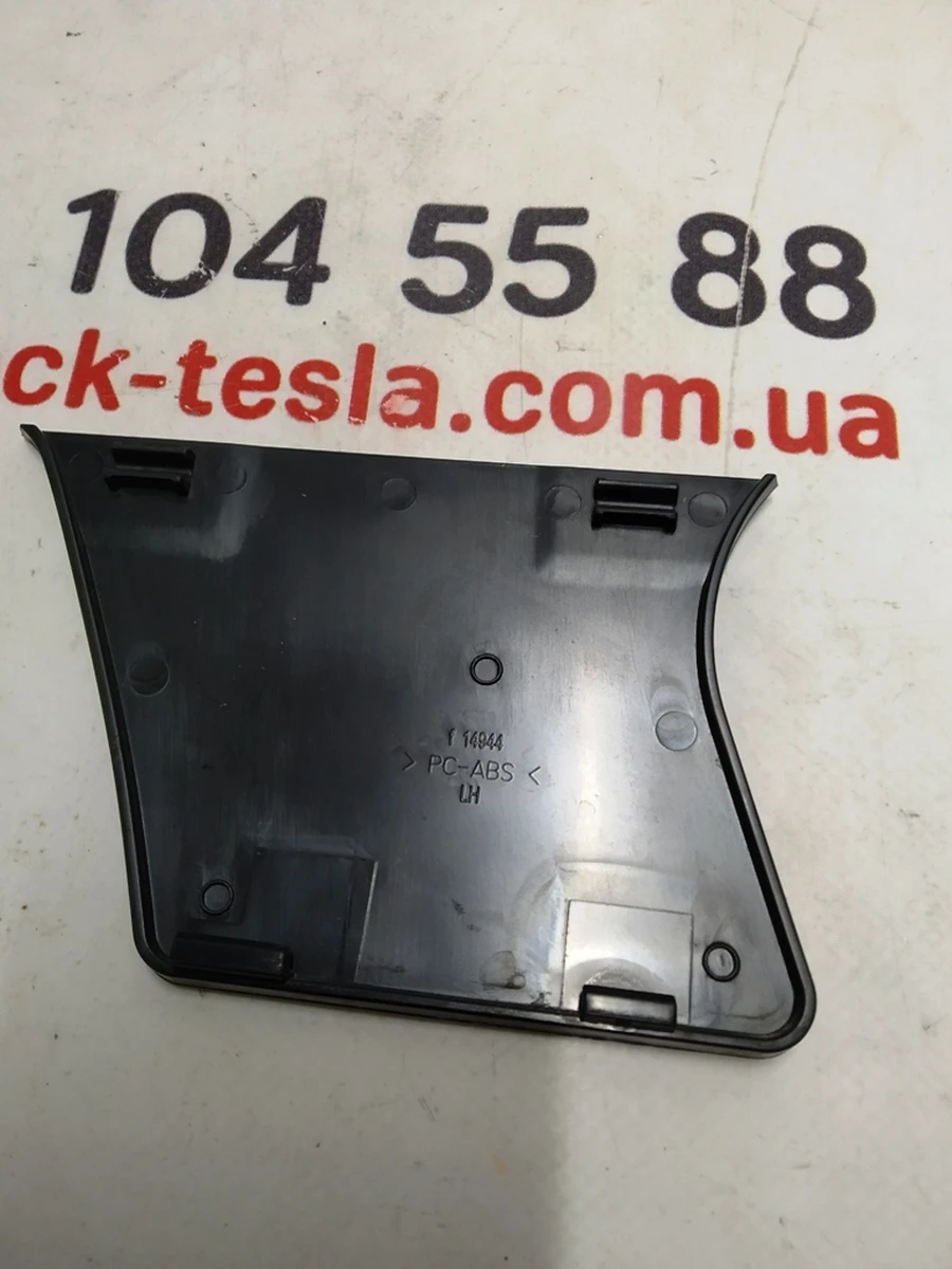 Накладка стойки B наружная левая нижний пластик Tesla model 3 1100087-00-D