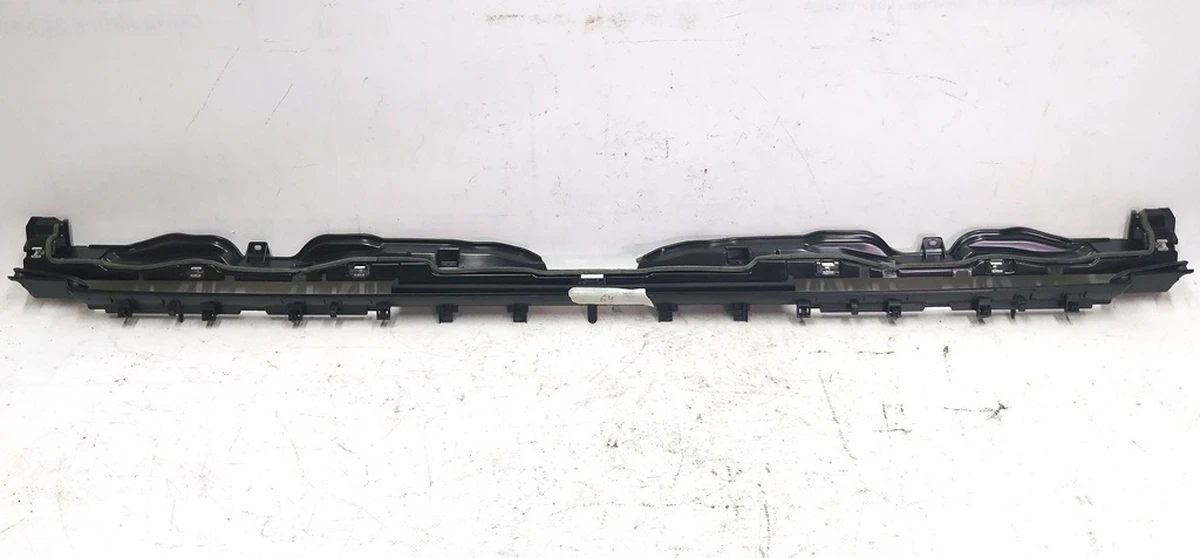 8 M3, IP, BROW FINISHER, ASY Tesla model 3 1100574-00-H