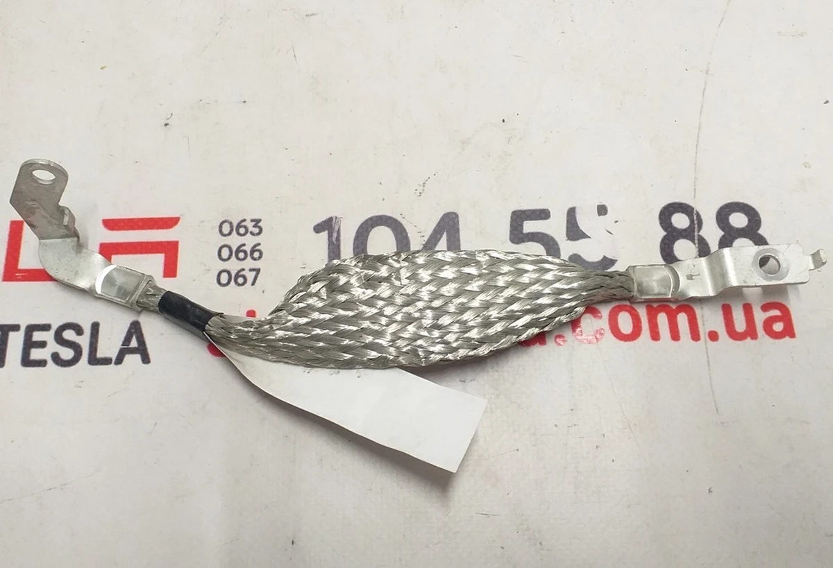 16 Коса заземления боди контроллера переднего Tesla model 3 1100716-00-D