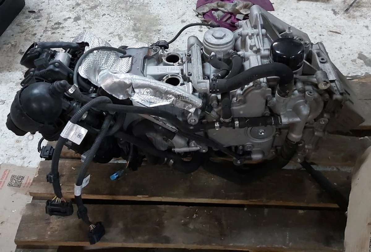 Двигун внутрішнього згоряння W20K06A в зборі BMW I3 11008554379