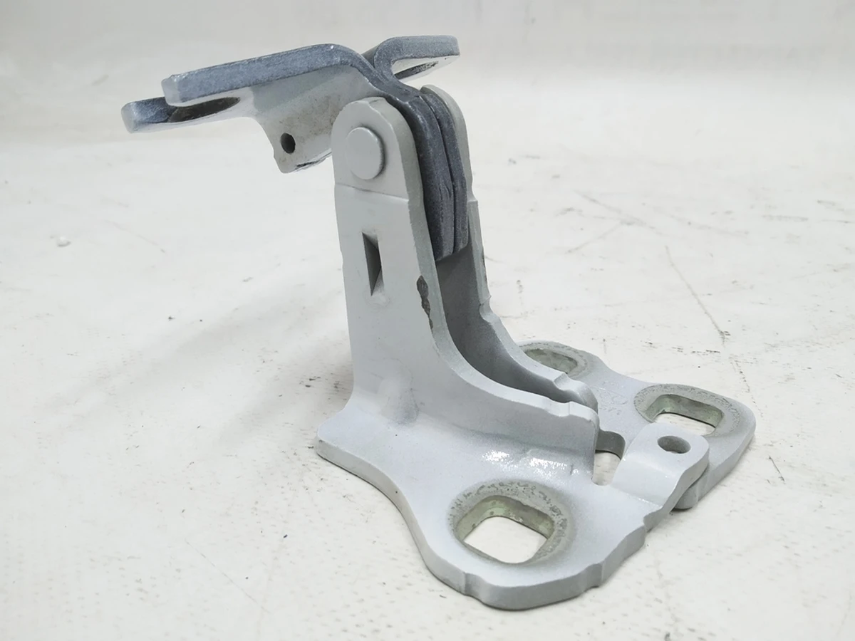 Петля двери передней левой верхняя PPSW Tesla model 3 1101035-00-F