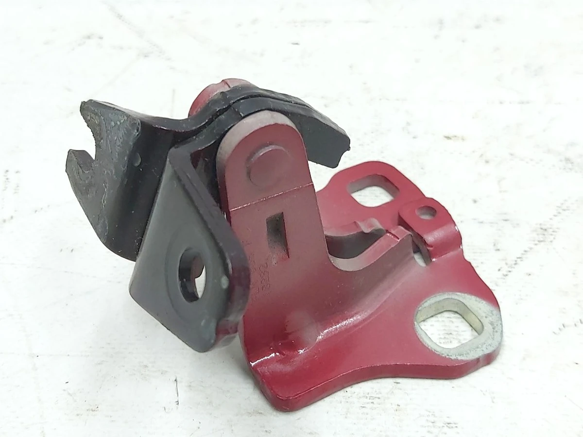 4 Петля двери передней правой нижняя PPMR Tesla model 3 1101036-00-F