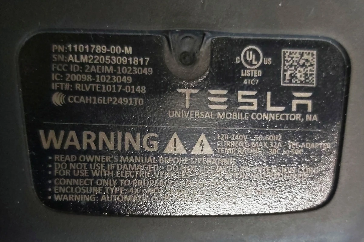 Універсальне мобільний зарядний пристрій 32A GEN2 Tesla model S, model S REST, model X, model 3, model Y 1101789-00-H