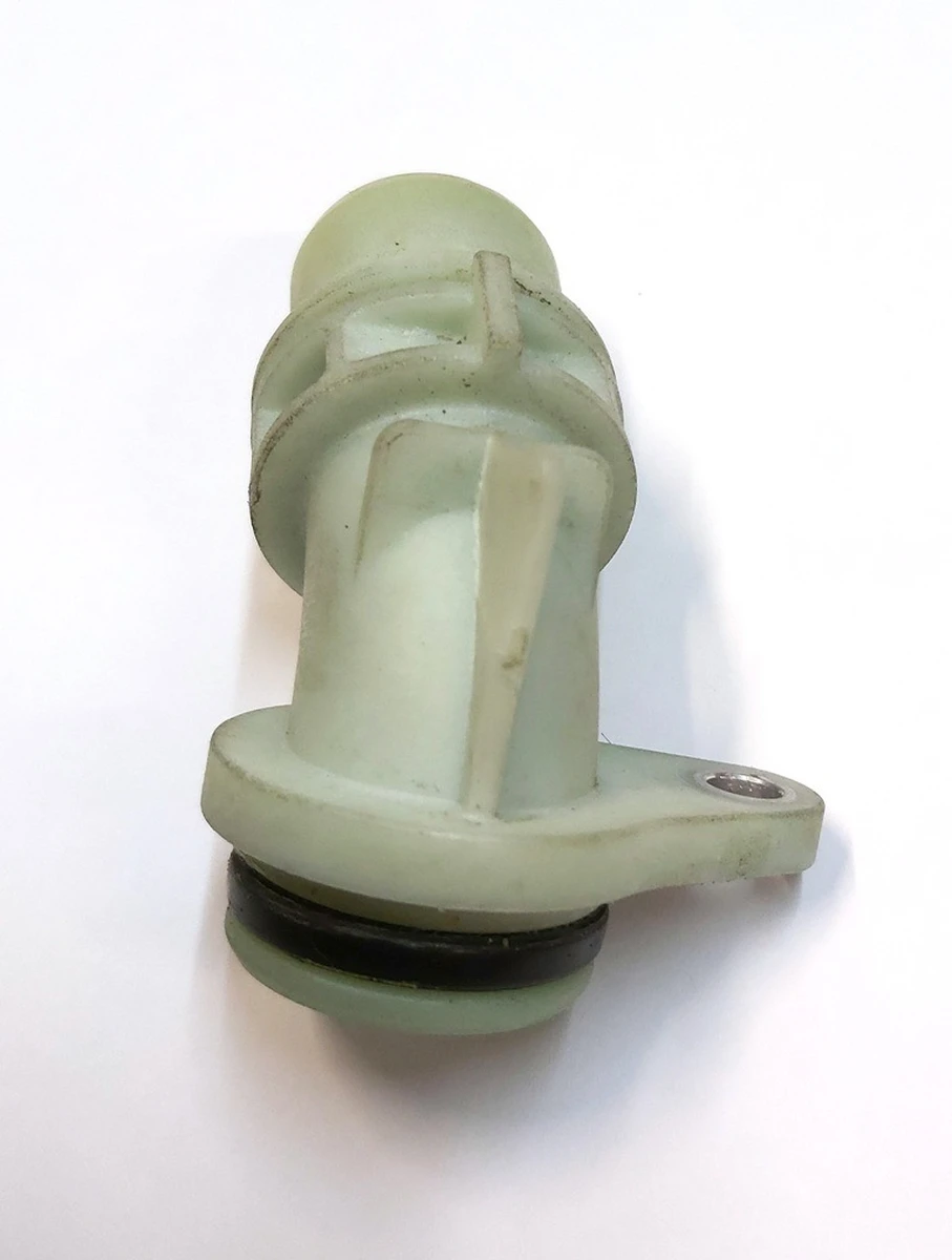 5 Штуцер (патрубок) системи охолодження інвертора заднього двигуна кутовий VDA-18, 55DEG, 50A model 3 1102179-00-F