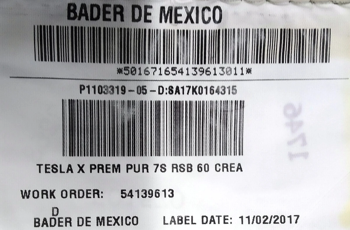 5 Обшивка спинки двойного левого сиденья 2-го ряда PUR CRM (с повреждением) Tesla model X 2345614-03-A