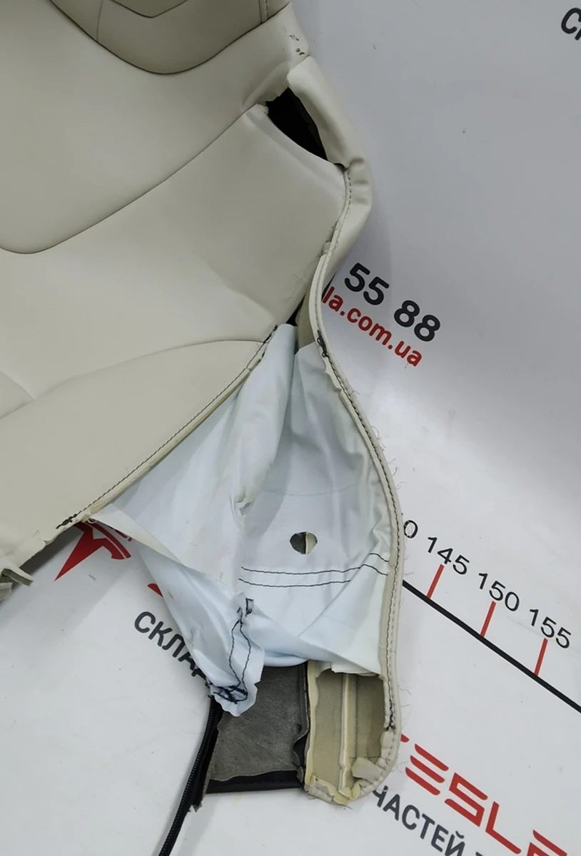 5 Обшивка спинки двойного левого сиденья 2-го ряда PUR CRM (с повреждением) Tesla model X 2345614-03-A
