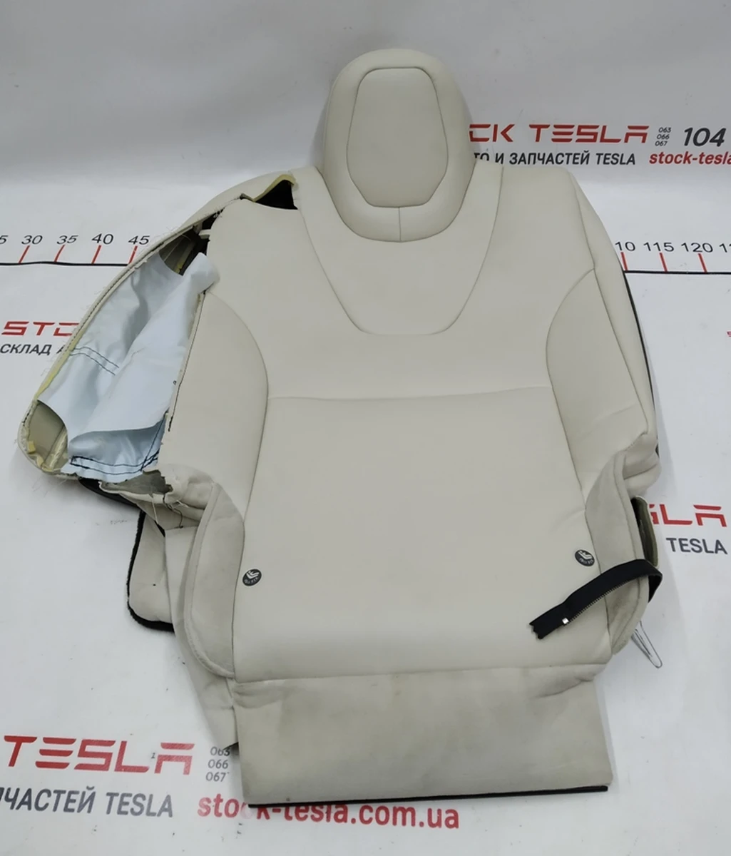 7 Обшивка спинки одинарного правого сиденья 2-го ряда PUR CRM (с повреждением) Tesla model X 2345616-03-A