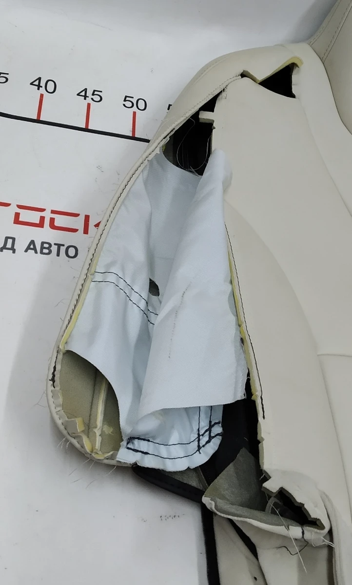 7 Обшивка спинки одинарного правого сиденья 2-го ряда PUR CRM (с повреждением) Tesla model X 2345616-03-A
