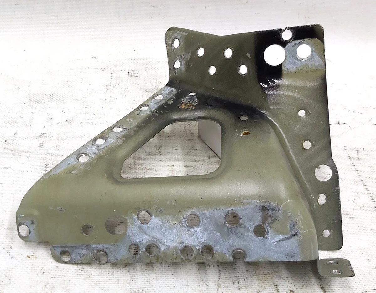 Кронштейн переднього лівого лонжерона внутрішній Tesla model 3, model Y 1103456-S0-A