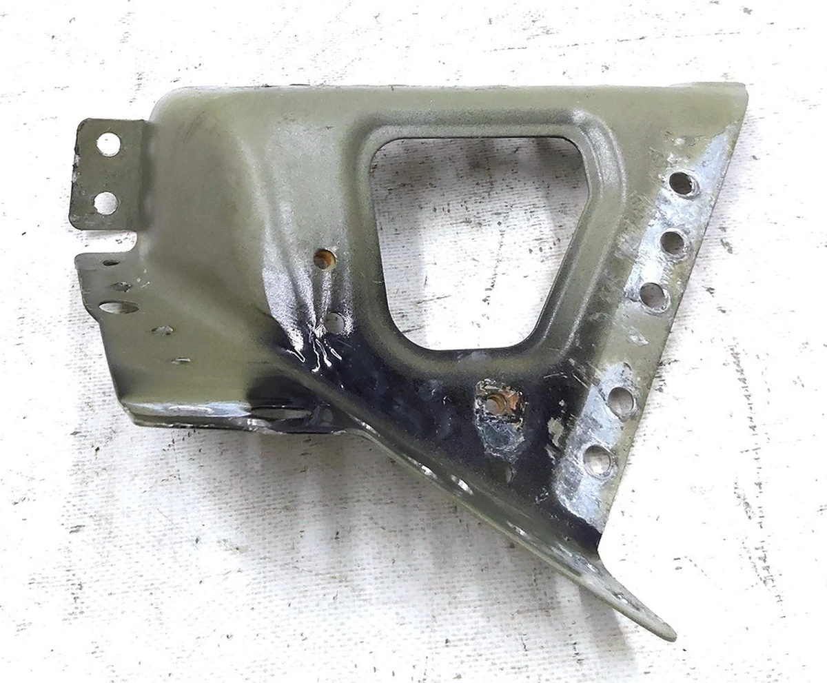 Кронштейн переднього лівого лонжерона внутрішній Tesla model 3, model Y 1103456-S0-A