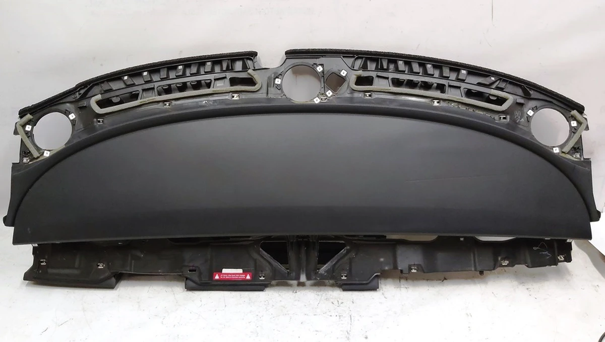 1 M3, IP SUB ASY, BASE AND PREMIUM, PVC Tesla model 3 1083401-05-J