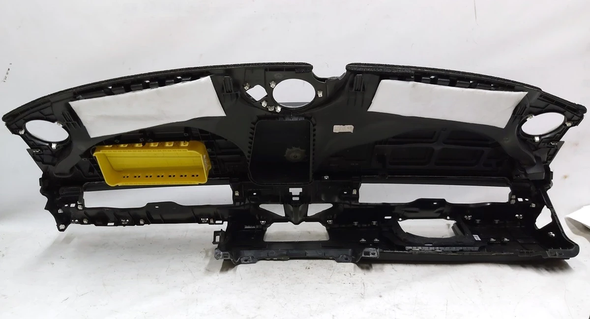 1 M3, IP SUB ASY, BASE AND PREMIUM, PVC Tesla model 3 1083401-05-J