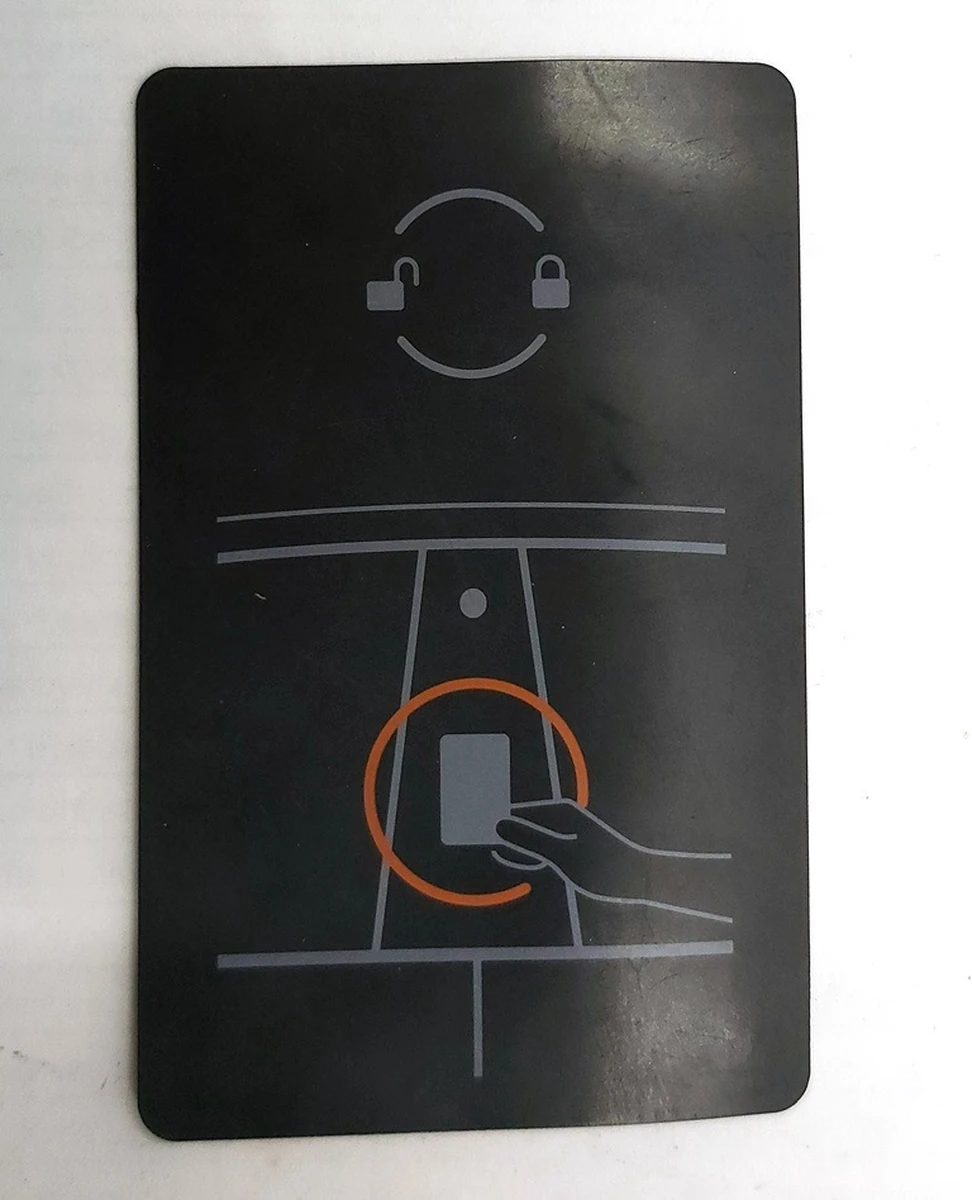 2 Ключ відкриття автомобіля (картка) NFC Tesla model 3 1104284-00-F