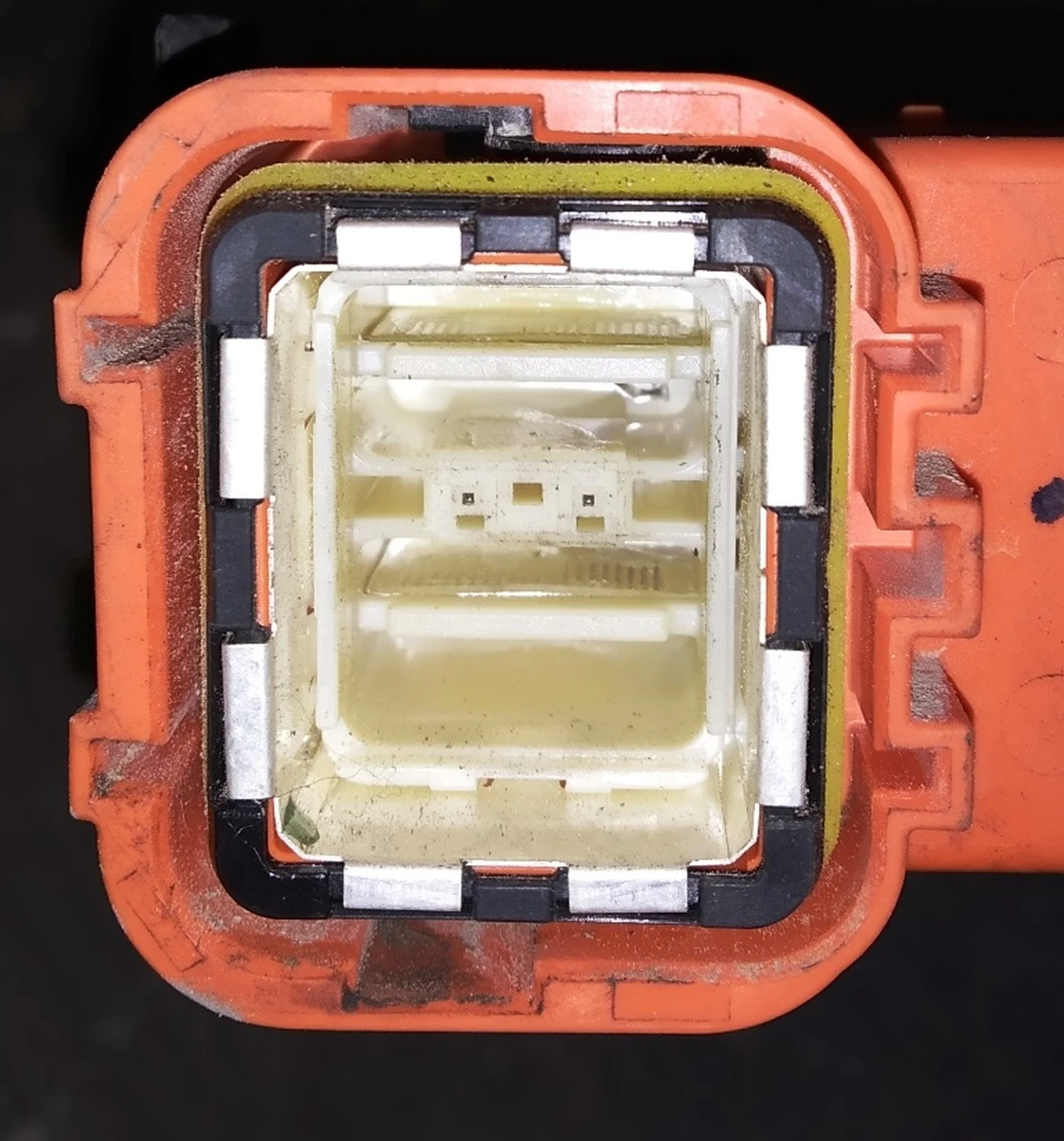 1 Основна батарея 75 kWh Long Range RWD Tesla model 3 1104428-00-N